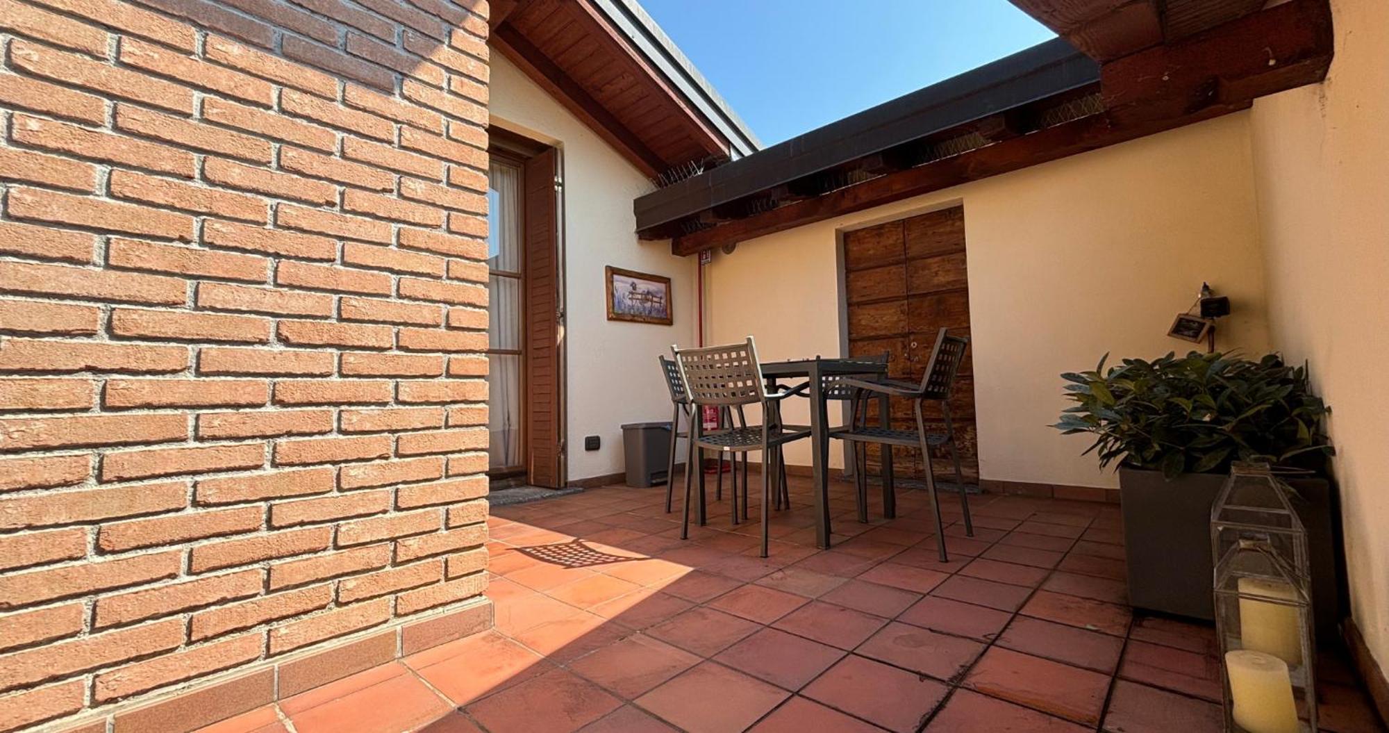 Casa Ceruti Bed & Breakfast Villa Guardia Exterior photo